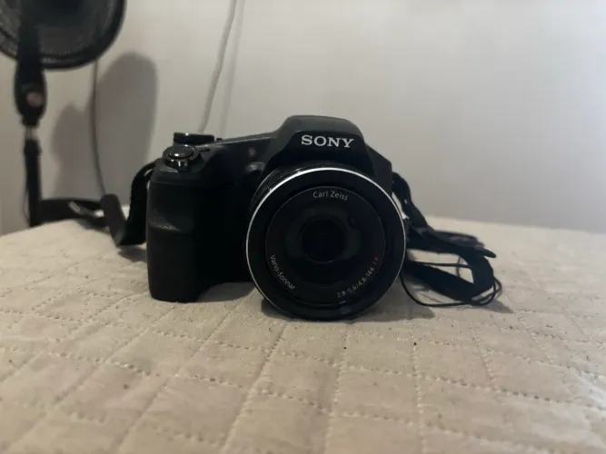 Câmera Sony Cyber-shot HX300 20MP Zoom 50x + Bolsa