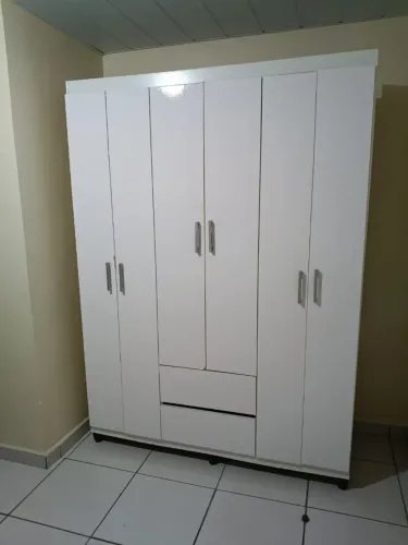 Guarda-roupas casal 6 portas