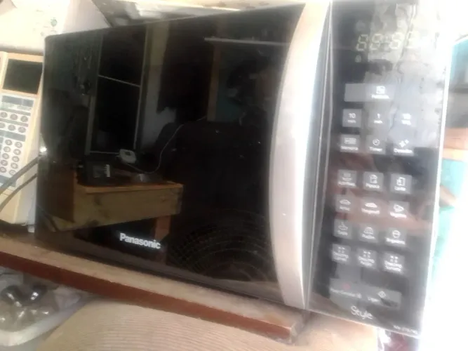 Microondas 110 VT 250 reais 