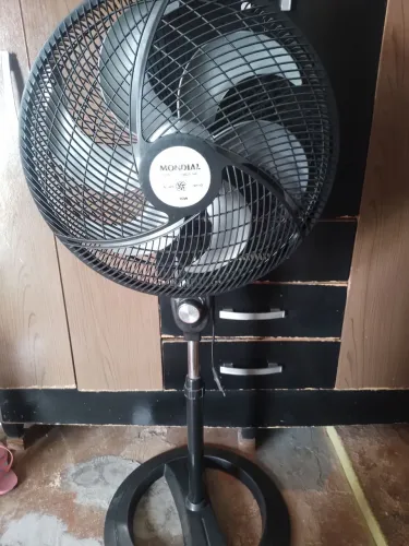 Ventilador  de pé 