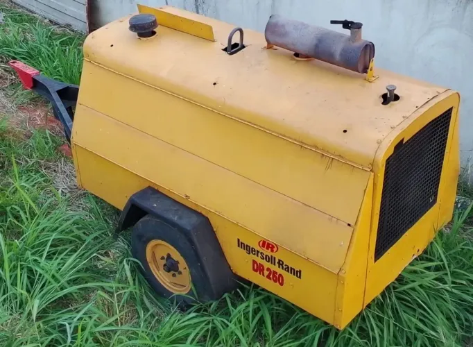 Compressor Ingersoll Rand DR250 - 250 PCM / 7 Bar (Muito Conservado)