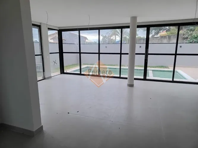 Sobrado em Condomínio em Caieiras, 3 suítes, piscina, 4 vagas, 273m², R$2.100.000,00