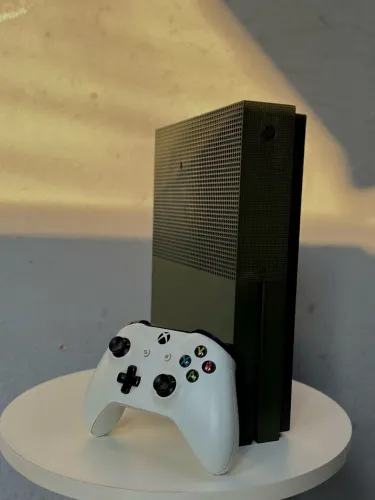 ? Xbox One S 500GB Edição Especial Battlefield 1 + Controle Original