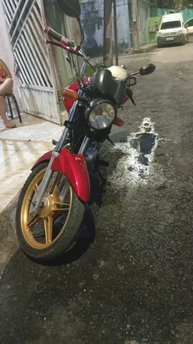 ? OPORTUNIDADE! Moto R$ 3.900 - Negociável