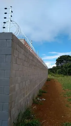 Cerca eletrica indutrial com acesso via app