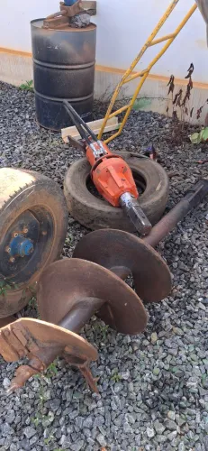 Perfuratriz com broca