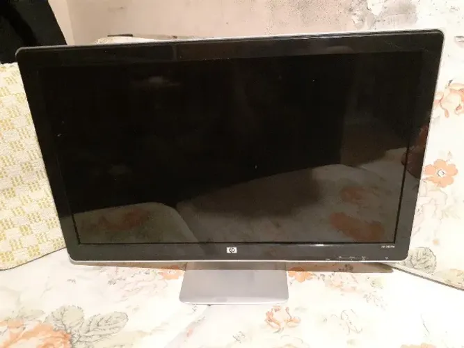 Monitor HP 25 Polegadas Full HD 2509M (Não Funciona)