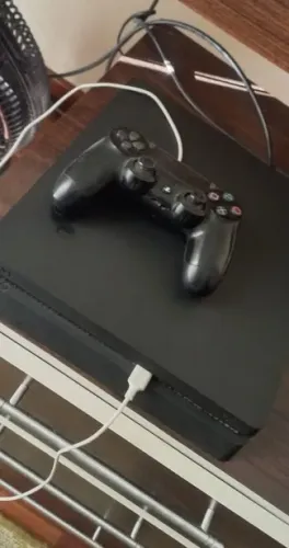 PS4 Slim