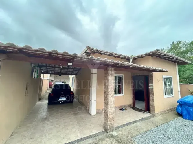 Casa independente para venda com 2 quartos sendo 1 suíte no bairro Parque Marina - Saquare