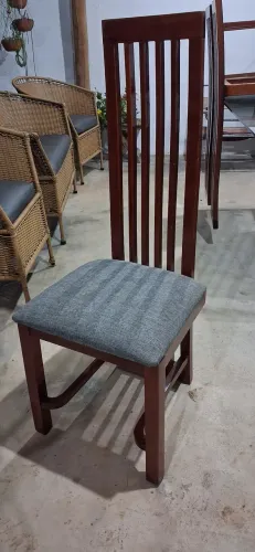 Vendo conjunto de 7 cadeiras