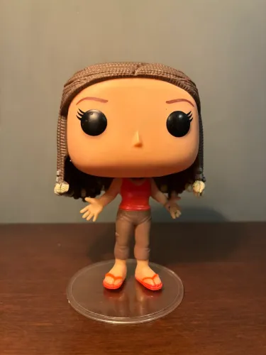 Funko Pop Monica Geller Friends com Tranças e Chinelo - Excelente Estado