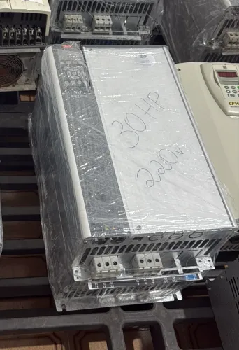 Inversor de frequência Danfoss 30HP 220v