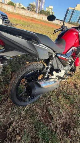 Vendo moto 2024/ 24 dut em branco 2026 pago