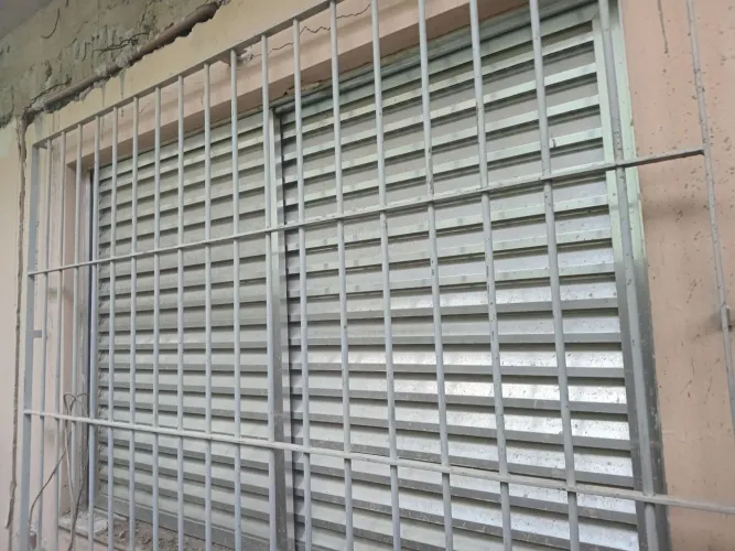 VENDO 3 JANELAS DE ALUMÍNIO *