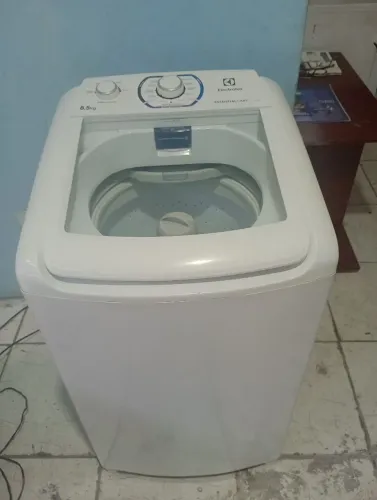 Máquina de lavar roupas Eletrolux 8.5 kg