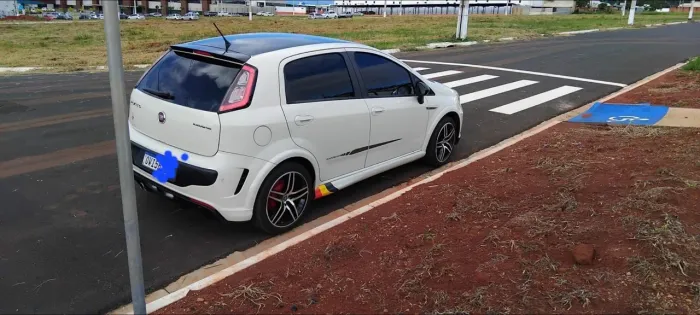 Fiat Punto Blackmotion 1.8 Flex 16V 5P. 2014