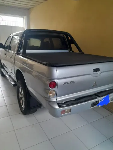 Mitsubishi L200 GL 2.5 4X4 CD Diesel 2009