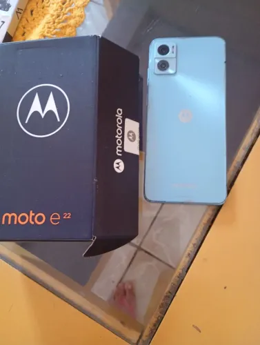 Vendo um Motorola E22 para retirada de peças
