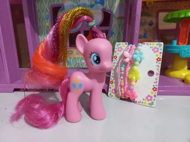 Pônei G4 Pinkie Pie 8cm