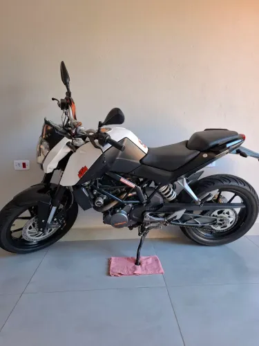 VENDO KTM DUKE 200