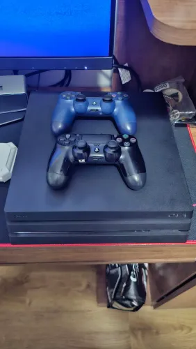 PlayStation 4 pró