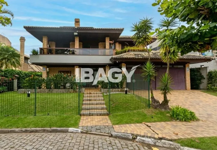 Excelente Casa 5 dormitório(s) em Jurerê Internacional - Florianópolis