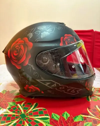 Capacete Axxis sem detalhes em estado de novo