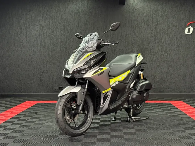 Yamaha Aerox 160cc Gasolina 2026