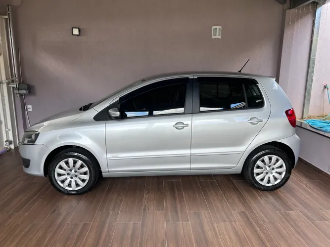 Volkswagen Fox 1.0 MI Total Flex 8V 5P 2014