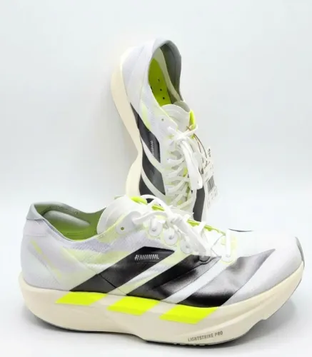Tênis Adidas