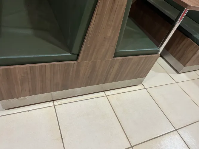 Sofá e Mesa para Loja