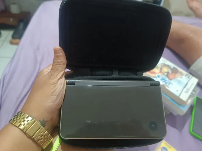 Nintendo DSI XL