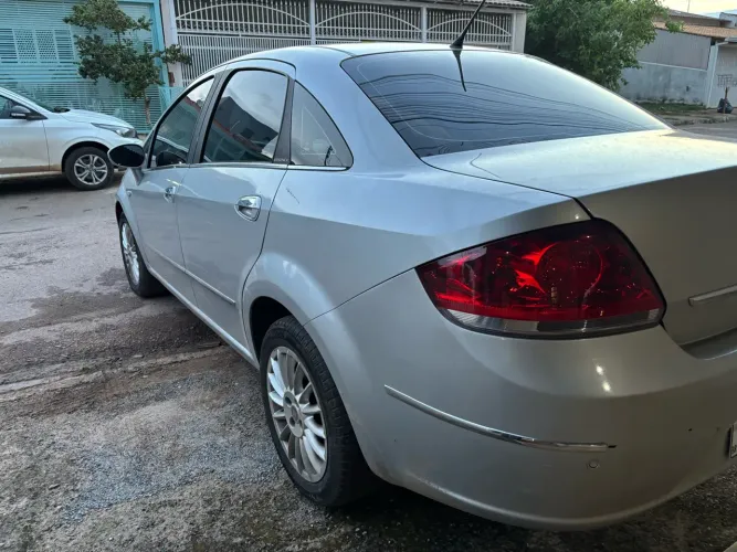 Fiat Linea 1.9/ HLX 1.9/ 1.8 Flex 16V 4P 2011