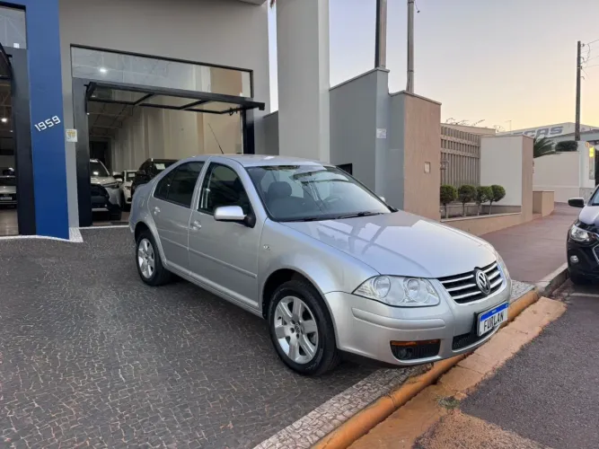Volkswagen Bora 2.0 8V Comfortline Mec. 2009