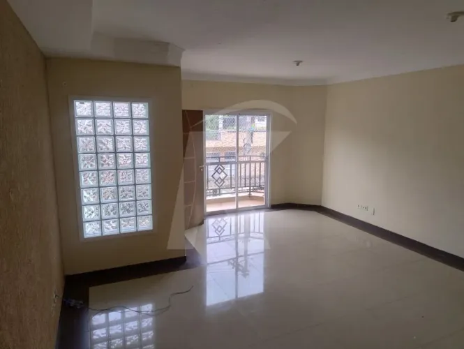 Sobrado Aconchegante e Espaçoso em Vila Guaca! Residencial ou comercial