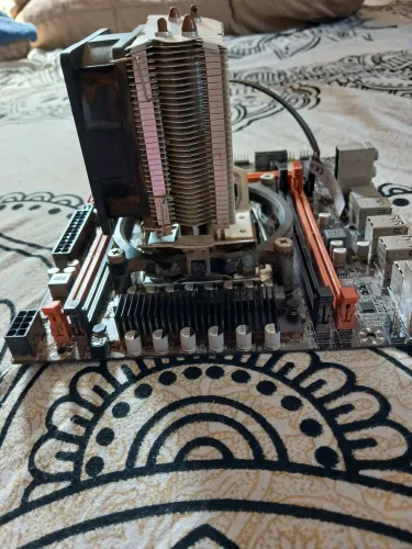 Kit PLACA-MÃE QIYIDA X99-K, processador Xeon 2670v3 e cooler DeepCool Ice Edge Mini FS 2.0