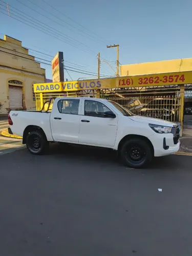 Toyota Hilux CD 4X4 2.8 Diesel Mec. 2022
