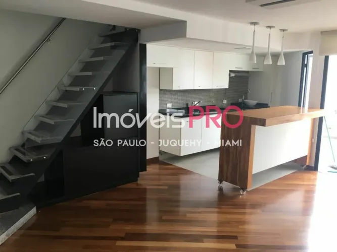 Duplex á venda e locação em Moema
