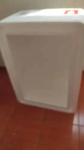 Caixa de isopor nova