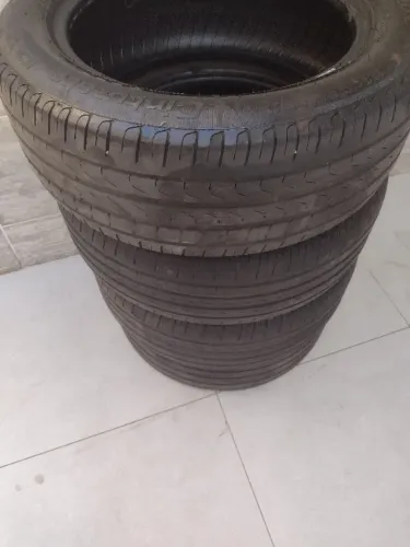 Pneus Pirelli P7 205/55R16