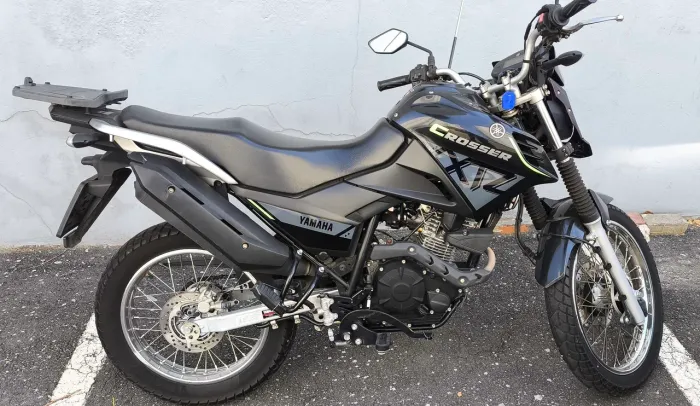 Crosser S Preta único dono
