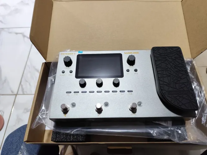 Pedaleira de guitarra matribox 2