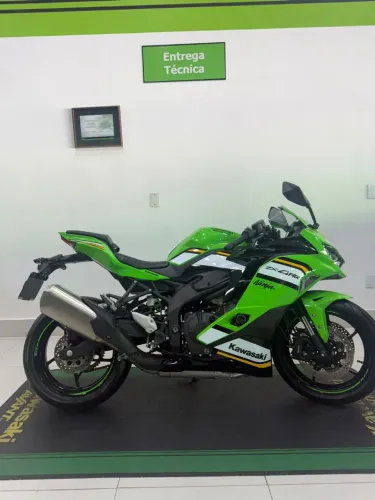 KAWASAKI NINJA ZX4RR a venda na grande Goiânia