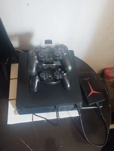 Ps 4 slim
