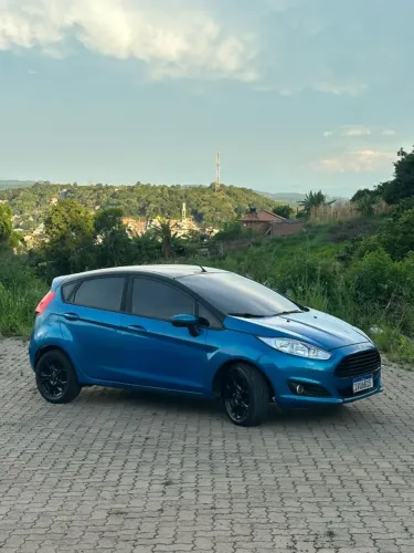 Ford Fiesta 1.5 16V Flex Mec. 5P 2015