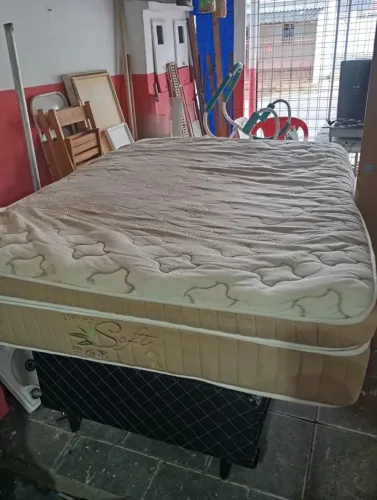 colchão de casal tamanho padrão
