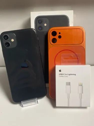 iPhone 11 com caixa e NF