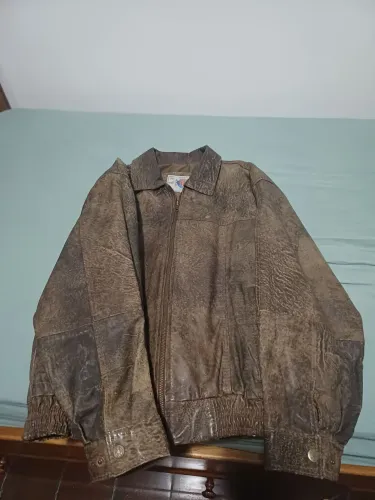 Jaqueta de couro marrom tamanho M estilo bomber