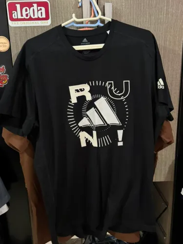 Camisas adidas novas ou usadas G e M