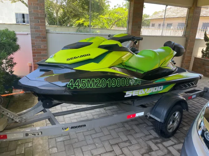 Kombo Jetski e carro 